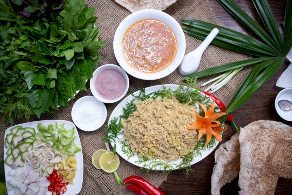 A flavorful salad made from fermented raw fish